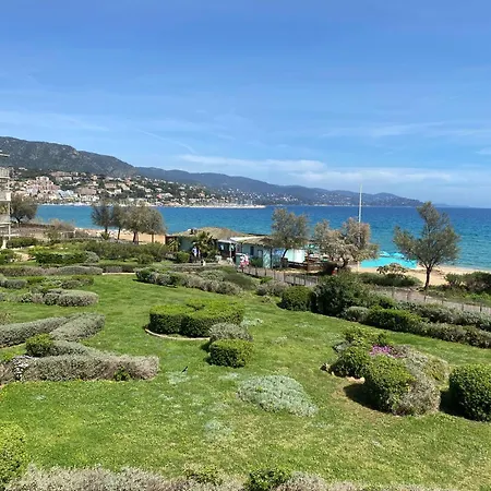 Pieds Dans L'eau - Terrasse - Parking Prive Apartment